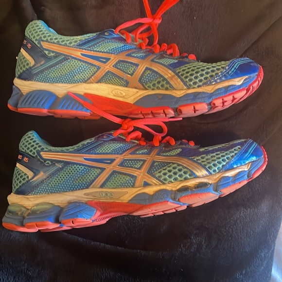 ASICS - Picture 3 of 6